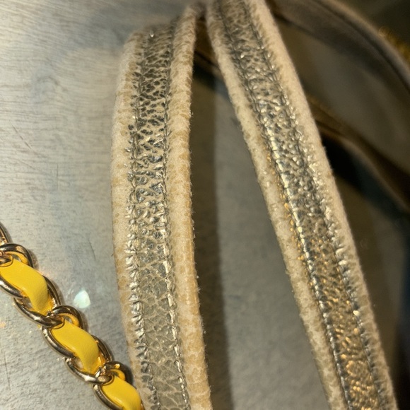 Large Coach Colorful Patterned Women's Bag- metallic handles, canvas Monogram C - Picture 14 of 16